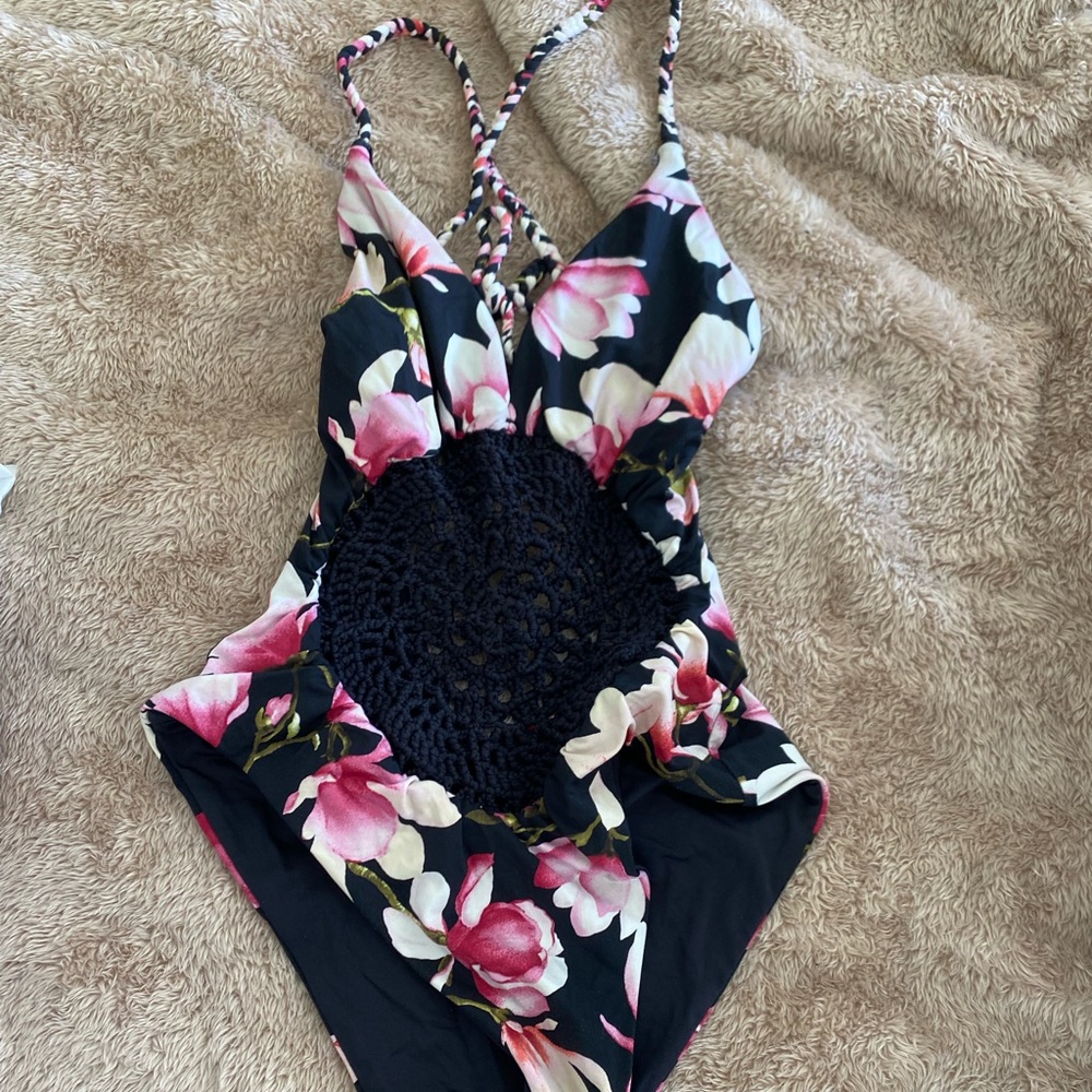 Frankie’s Bikini